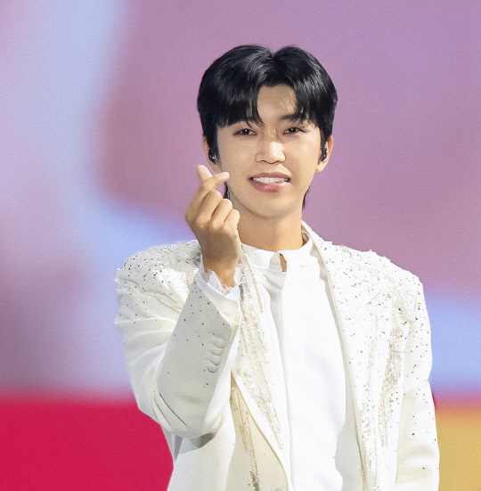 "ÀÓ¿µ¿õÀÌ ÀÖ¾î ¸ðµç ³¯ÀÌ Ãµ±¹¢¾"¡¦`õ±¹º¸´Ù ¾Æ¸§´Ù¿î`, À¯Æ©ºê ÁÖ°£ Àαâ MV 2À§ "ÀÓ¿µ¿õÀÌ ÀÖ¾î ¸ðµç ³¯ÀÌ Ãµ±¹¢¾"¡¦`õ±¹º¸´Ù ¾Æ¸§´Ù¿î`, À¯Æ©ºê ÁÖ°£ Àαâ MV 2À§